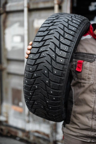 фото протектора и шины Ice Blazer WST3 Шина Sailun Ice Blazer WST3 225/60 R16 98T
